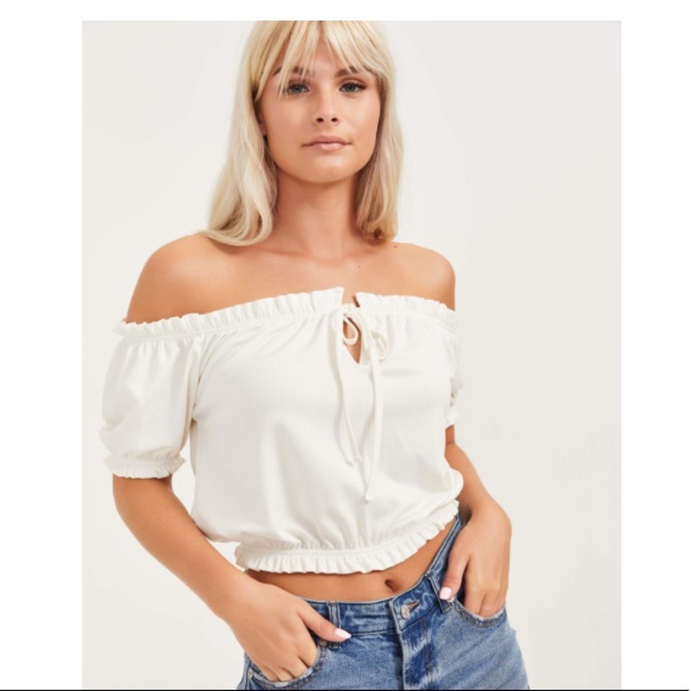 Ardene Off the shoulder cropped top